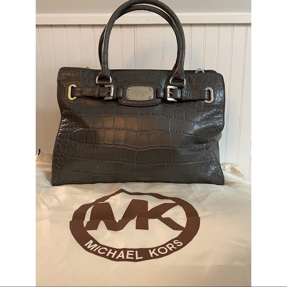Michael Kors East West Hamilton Crocodile Leather Tote with strap - Picture 1 of 11